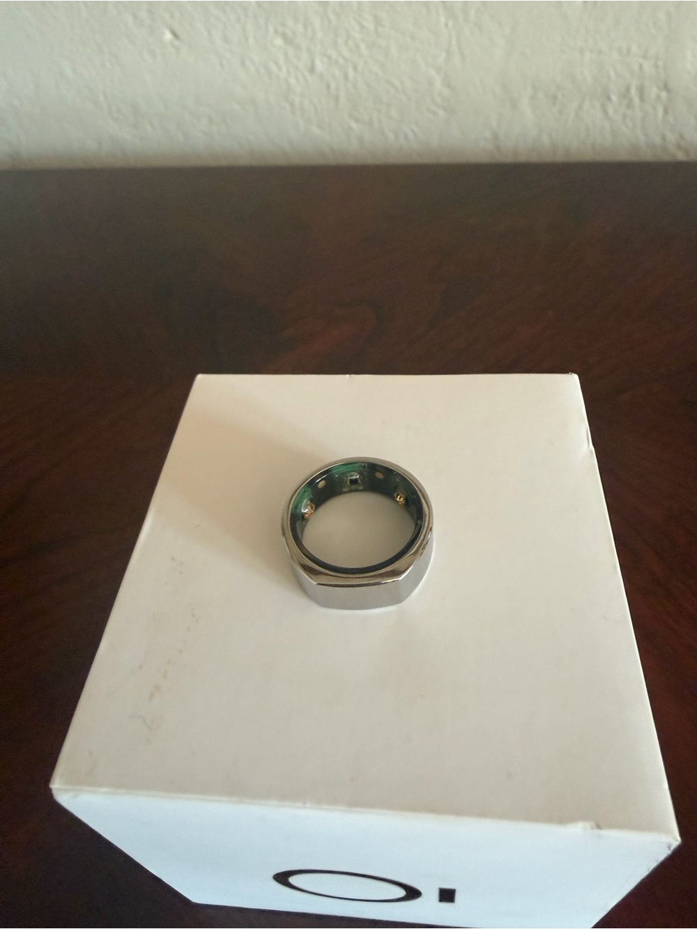 Oura Ring Gen 2 Heritage Silver Size 8 w/ Original Box & Charger